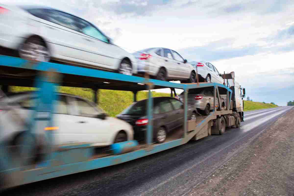 Four tips to follow so you are not scammed by a transport company when moving your car across country or across the state.